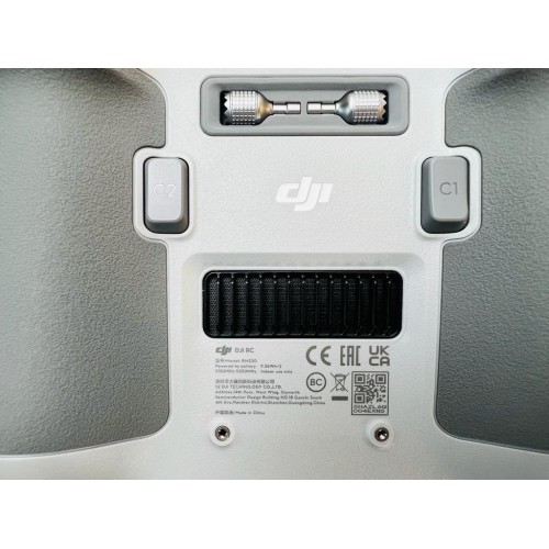 Квадрокоптер DJI Mavic 3 Pro в Смоленске с пультом DJI RC