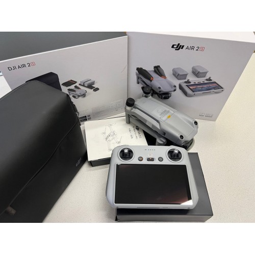 Квадрокоптер DJI AIR 2S Fly More Combo (пульт DJI RC с экраном) в Смоленске